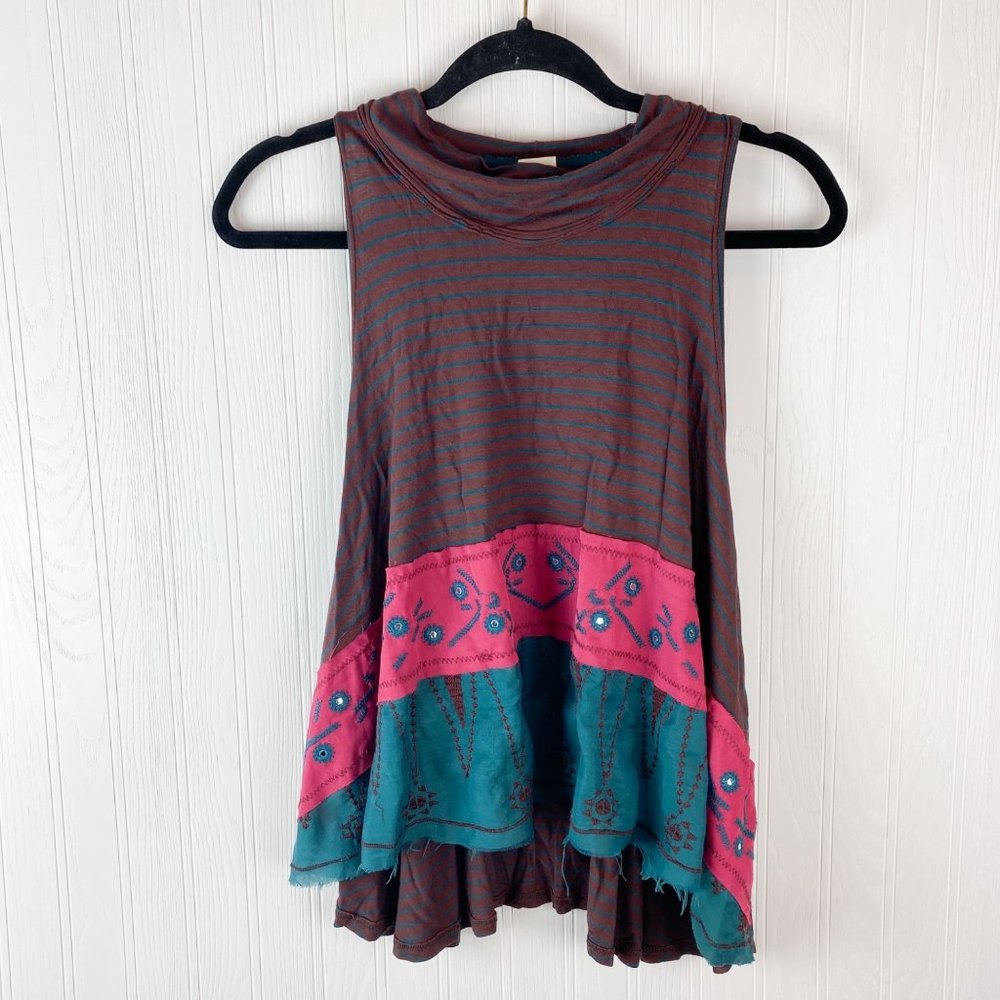 We The‎ Free Tank size small